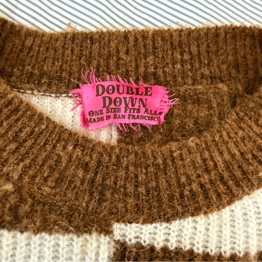 Alpaca Wool OS Checkered Crew Sweater Brown Cream - Picture 3 of 5